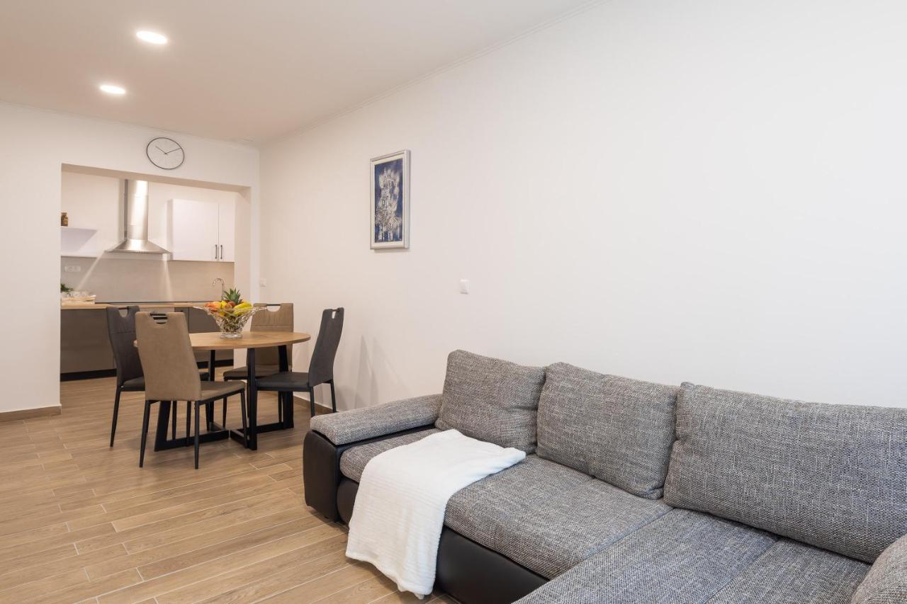 Direct Beach Apartments Jesenice  Kültér fotó