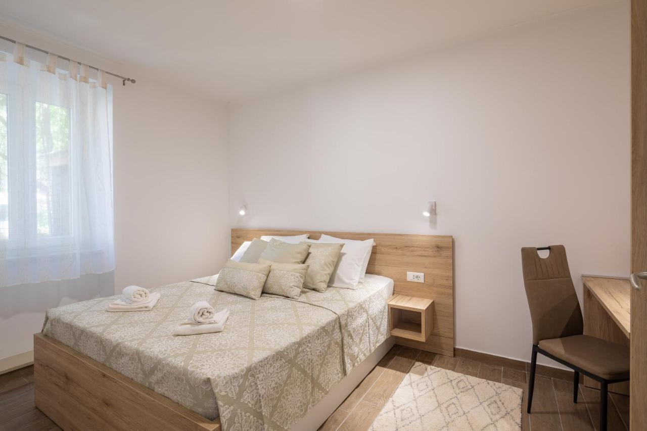 Direct Beach Apartments Jesenice  Kültér fotó