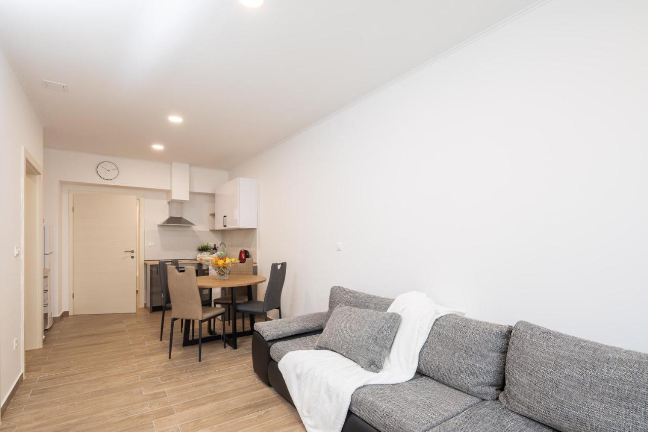 Direct Beach Apartments Jesenice  Kültér fotó