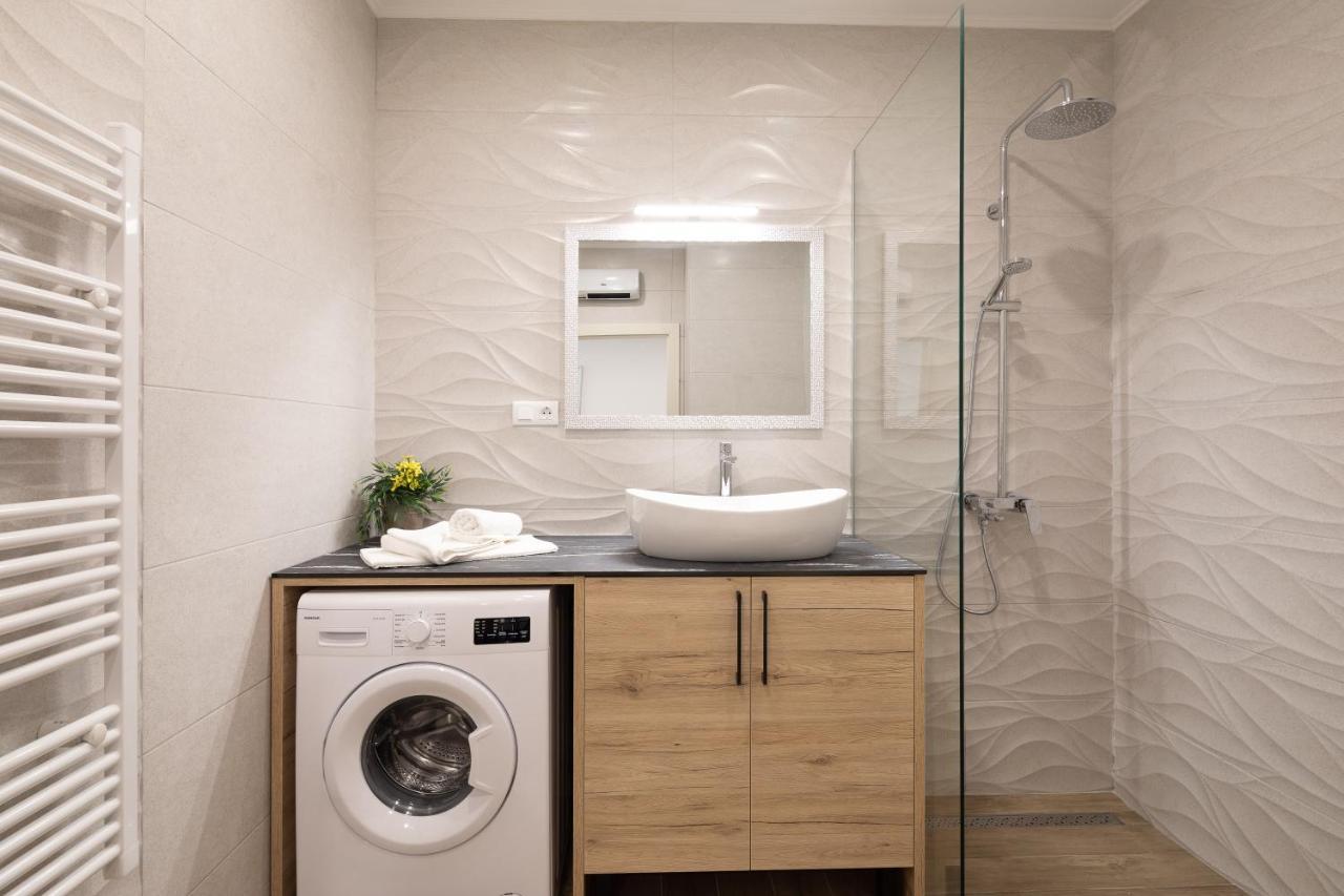 Direct Beach Apartments Jesenice  Kültér fotó