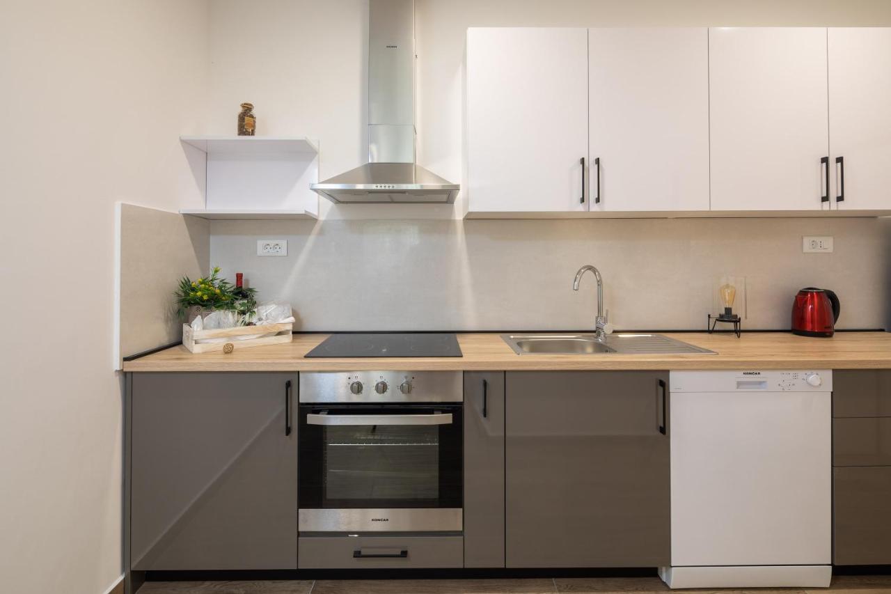 Direct Beach Apartments Jesenice  Kültér fotó